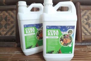 Produsen Cuka Kayu Puncak Jaya